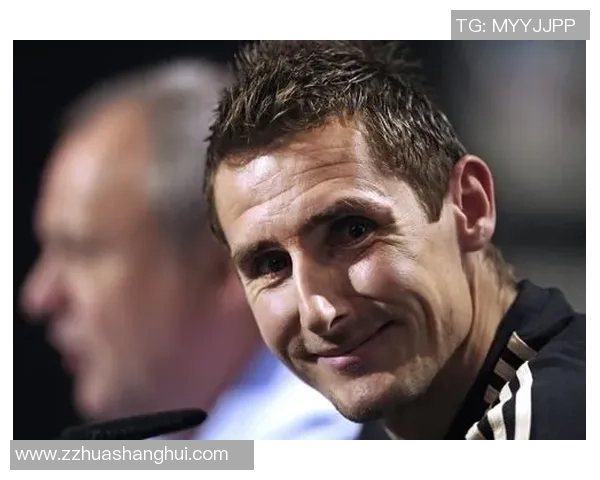 猜一猜这位足球球星帅哥的名字是什么，看看你能否识别出他是谁